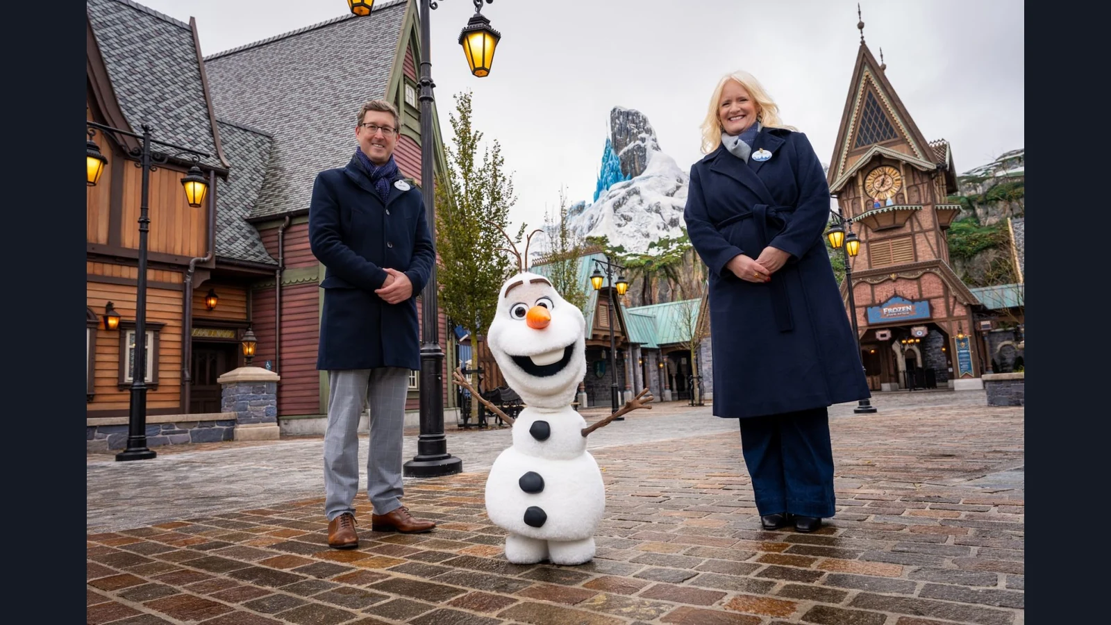 Disney Robotic Olaf by Walt Disney Imagineering / Disney Research